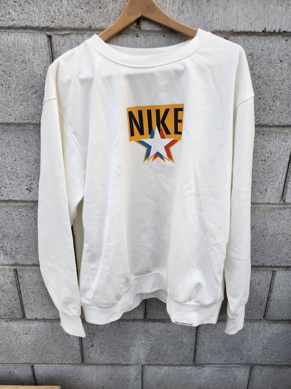 Nike  Y2k Cream Crewneck Xl Sweatshirt with Multicolor Star Logo